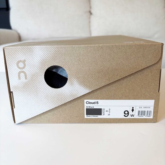 On All Black Cloud 5 Running Shoes size 9 - Picture 12 of 15